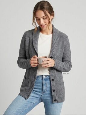 C009 LACOSTE Wool Blend Cardigan